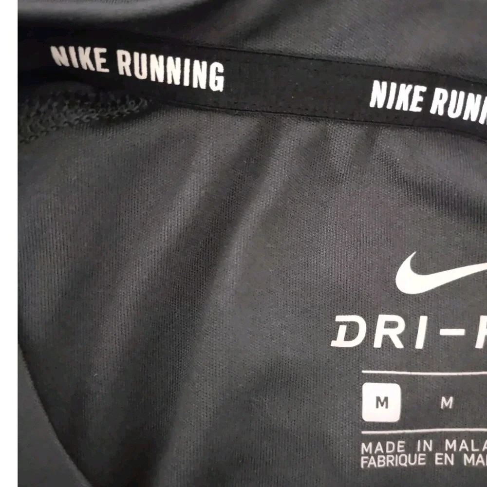 Nike Dri-Fit Shirt Men's Size Medium Logo‎ Nike Running Safety Reflective Strip